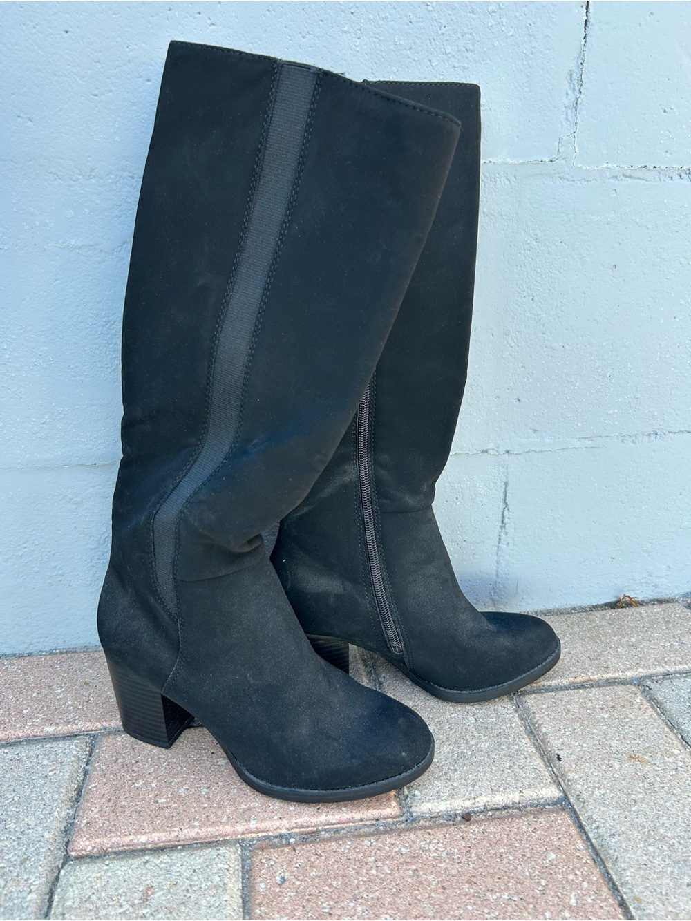 Women's Black Suede-Look Knee-High Heeled Boots